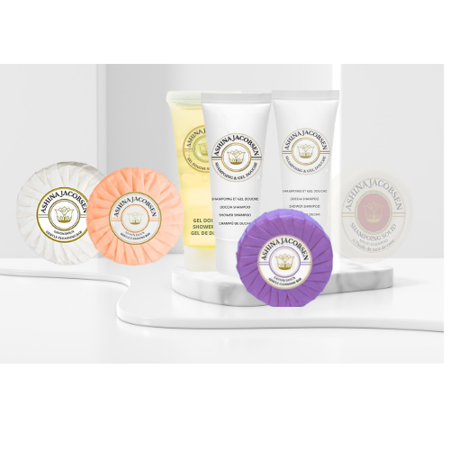 50 Kits d'accueil ASHINA JACOBSEN. (200 articles au total)